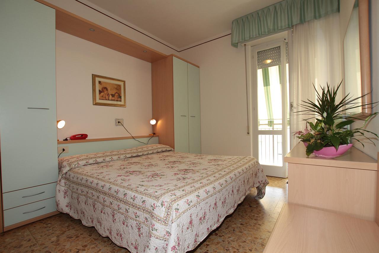 מרינה די מסה Hotel Vera מראה חיצוני תמונה