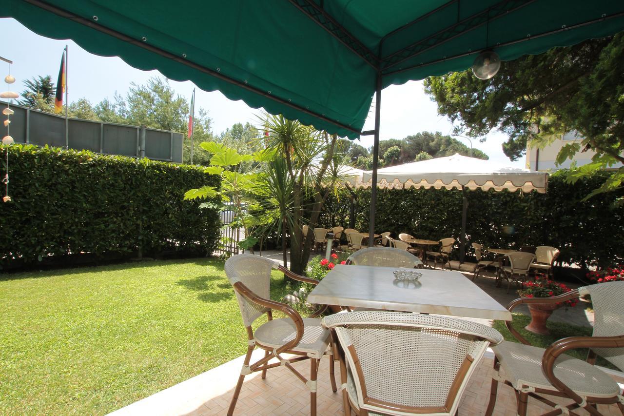 מרינה די מסה Hotel Vera מראה חיצוני תמונה