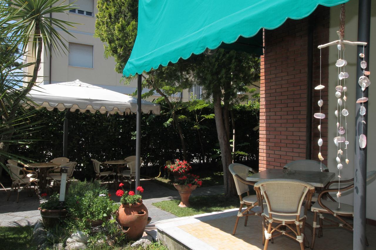 מרינה די מסה Hotel Vera מראה חיצוני תמונה