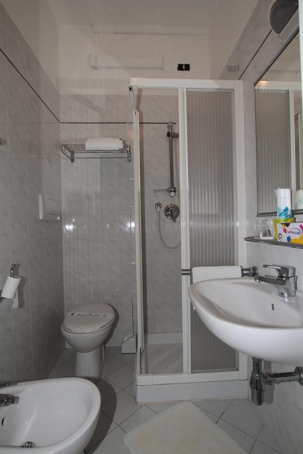 מרינה די מסה Hotel Vera מראה חיצוני תמונה
