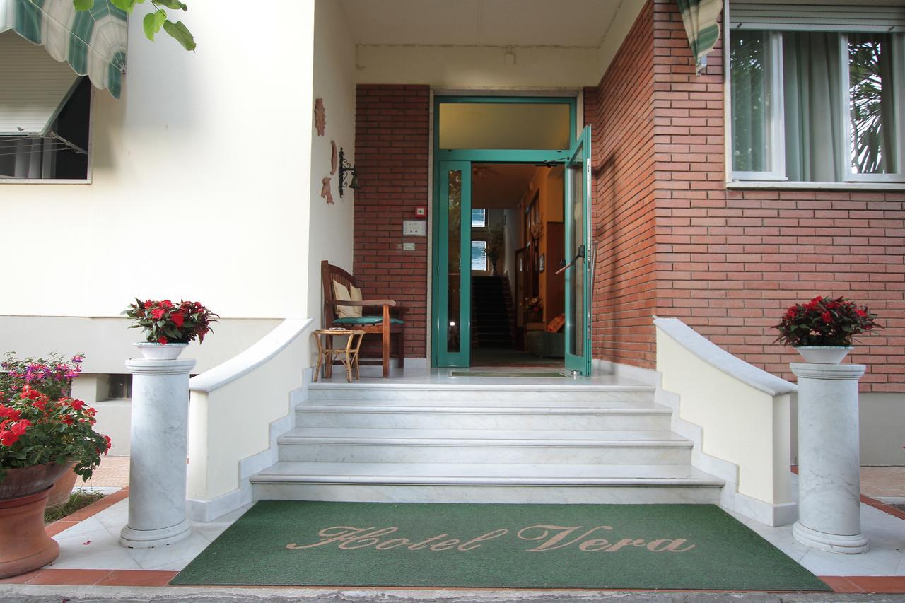 מרינה די מסה Hotel Vera מראה חיצוני תמונה